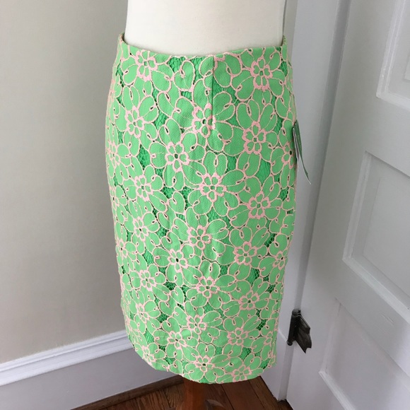 Lilly Pulitzer Dresses & Skirts - New With Tags Lilly Pulitzer Skirt 0 Pink & Green